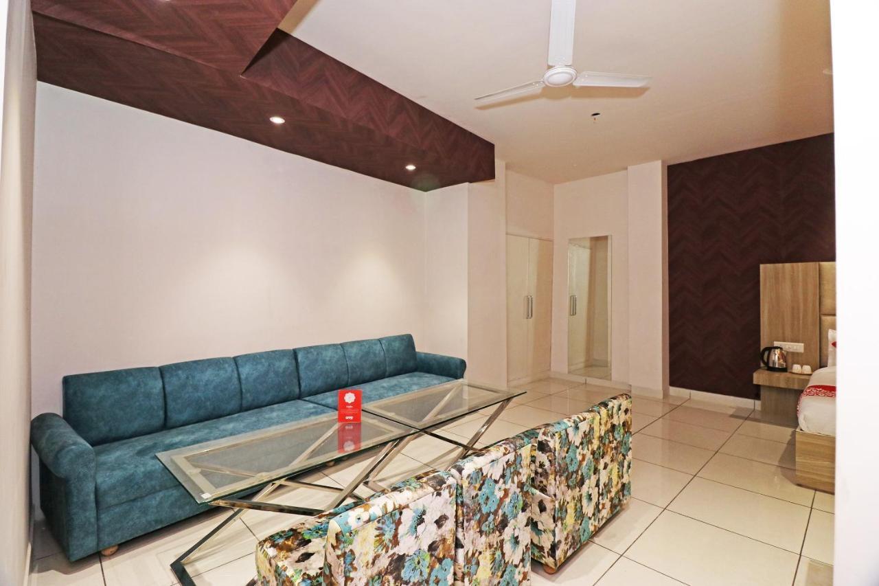 Oyo 26833 Cabana Meerut Ngoại thất bức ảnh